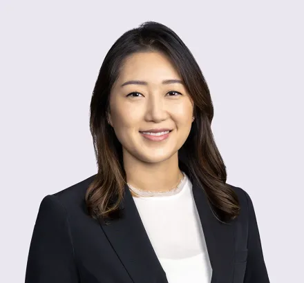 Michelle Choe headshot