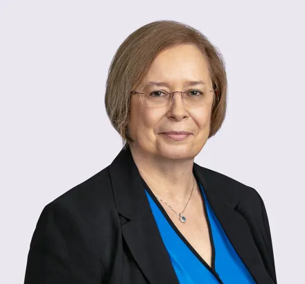 Katrin Schatz Headshot