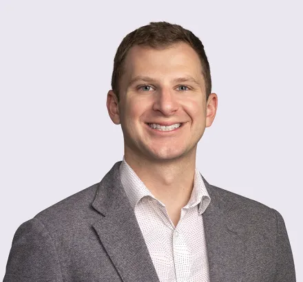 Elliot Slowiczek headshot