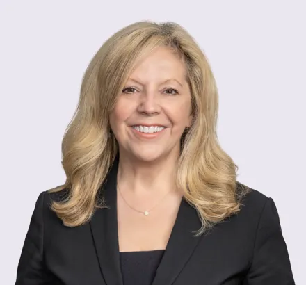 Cynthia Emry headshot