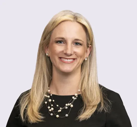 Amanda Miller Headshot