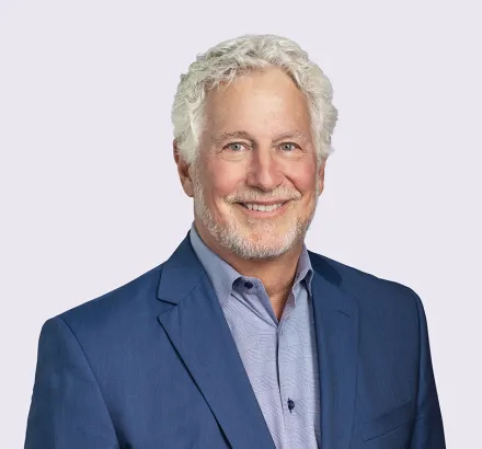 Eric Simon headshot