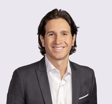 Daniel Jacobs headshot