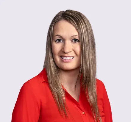 Carla Stenzel headshot