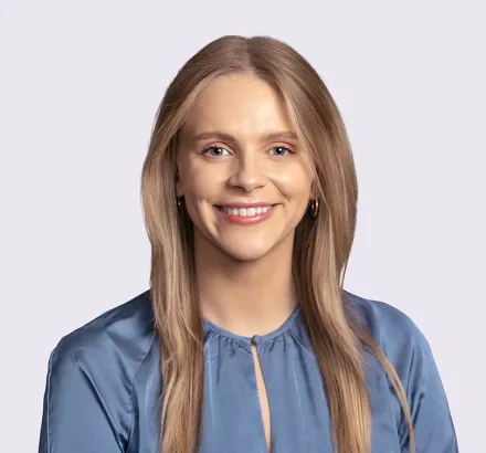 Cate Barton headshot