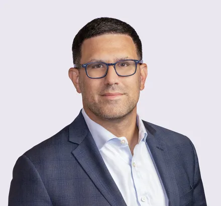 Michael Jakowsky headshot