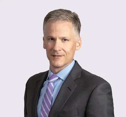 Jonathan Kozak headshot