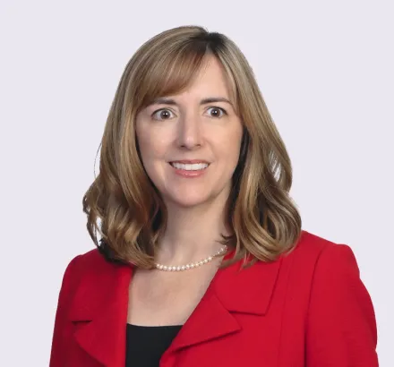 Lori Mans Headshot