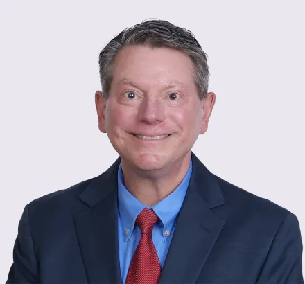 Douglas Schnee headshot