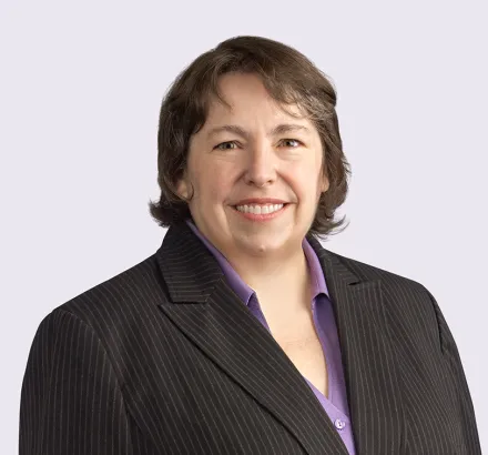 Sharon Elliot Headshot