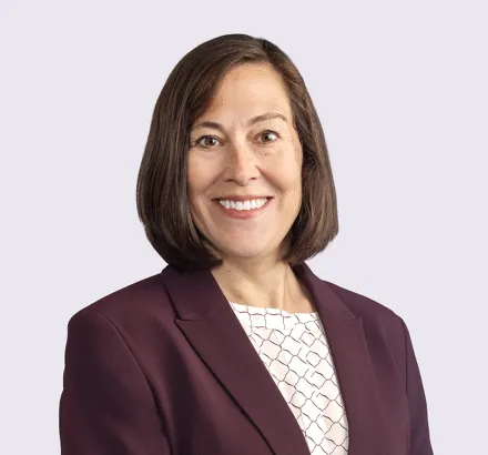 Elizabeth Erickson Headshot