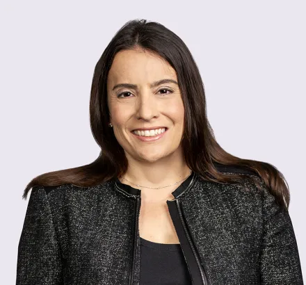 Andrea Oxman headshot