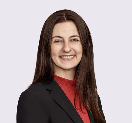 Taryn McLaughlin headshot