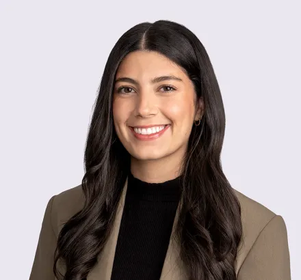 Sydney Schwartz headshot