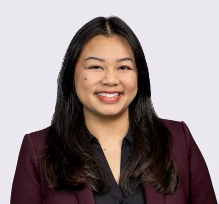 Elizabeth Nguyen headshot
