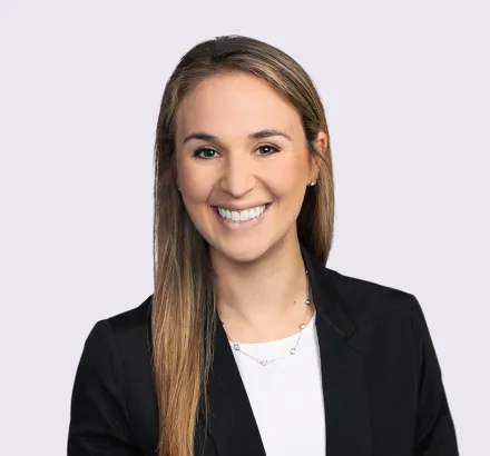 Ariel Gutovitz headshot