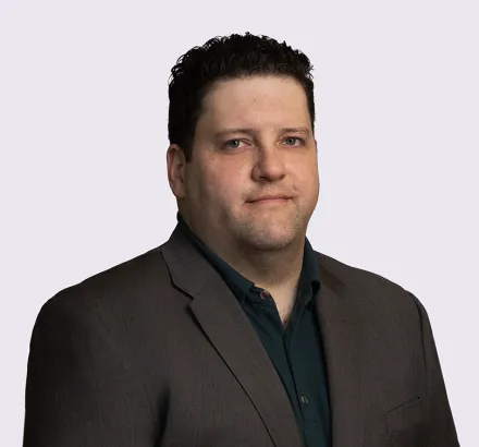 Justin Shiroff headshot