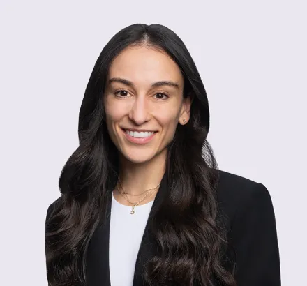 Raha Assadi headshot