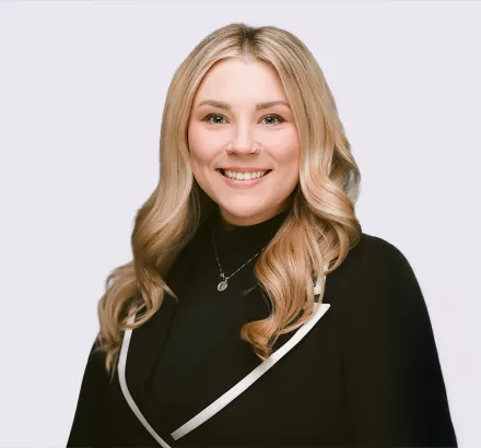 Chloe Carpentier headshot