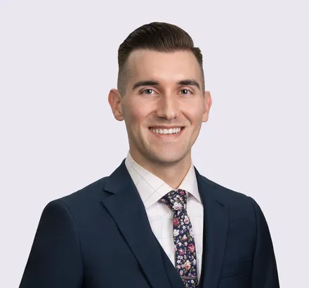 Garrett Gee headshot