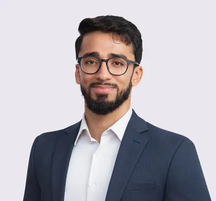 Mustafa Ghasletwala headshot