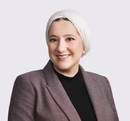 Karma Farra headshot