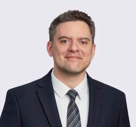 John DeRoss Jr. headshot