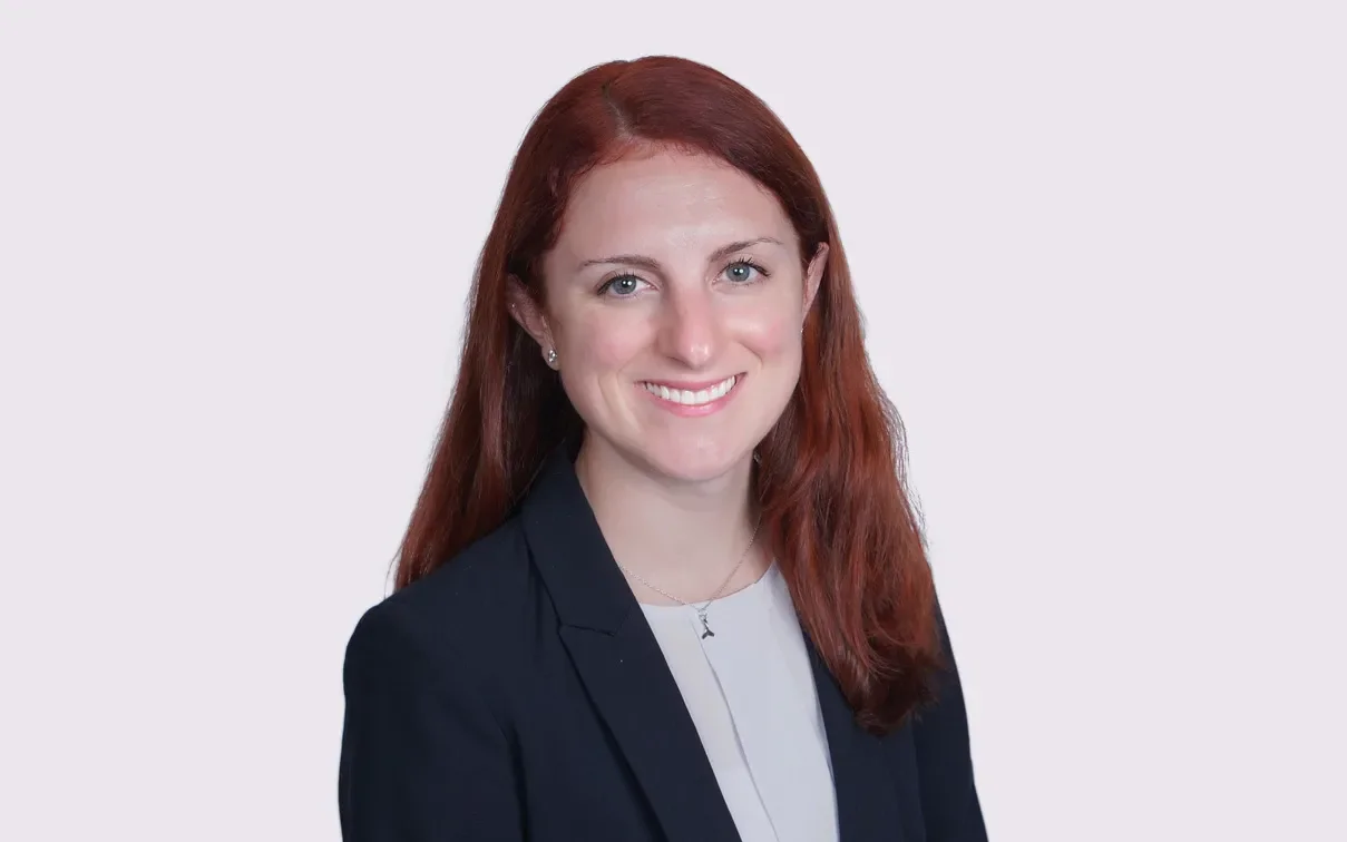 Alexandra Agnostak Headshot