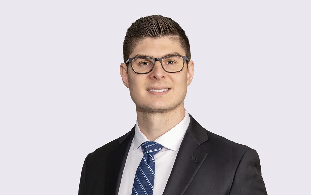 Daniel Galvan headshot