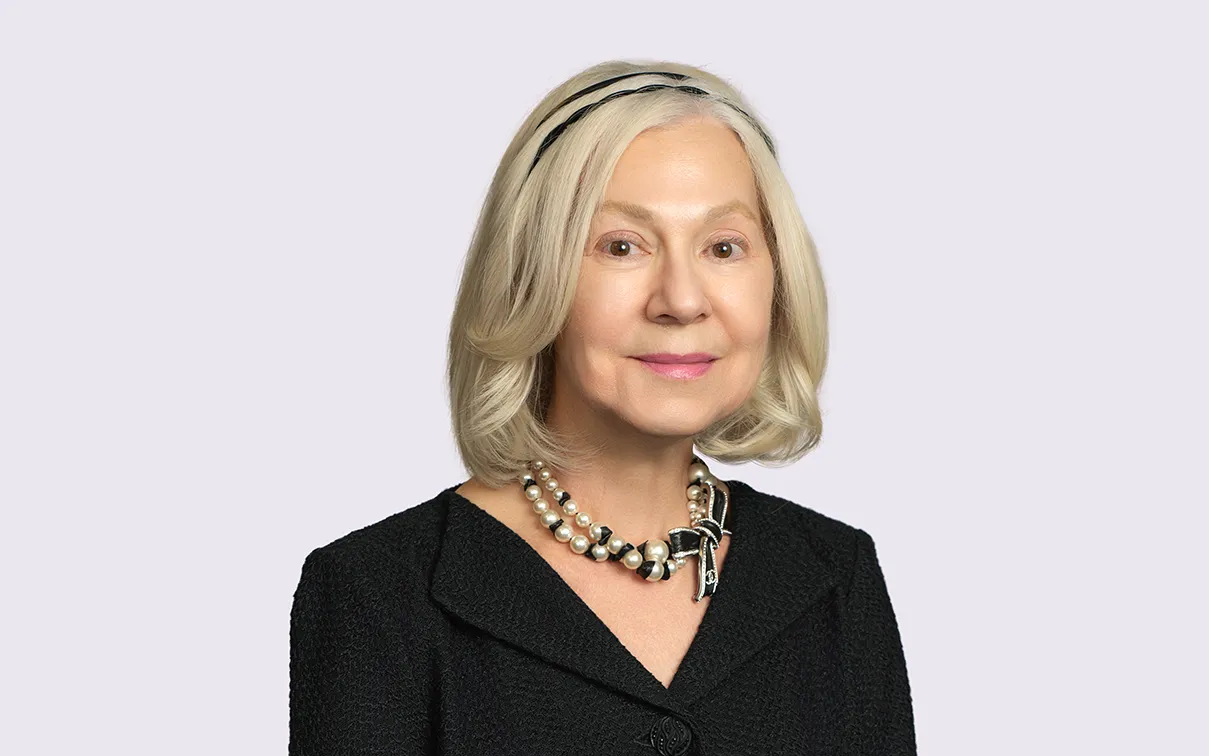 Donna Geary Headshot