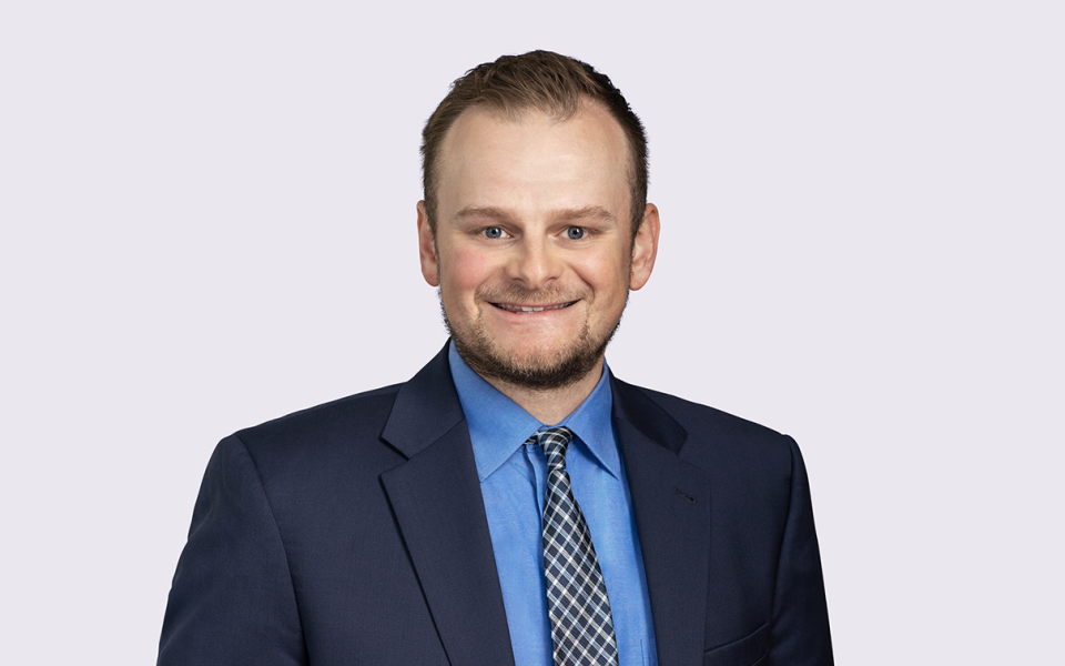 Taylor Kosakoff headshot