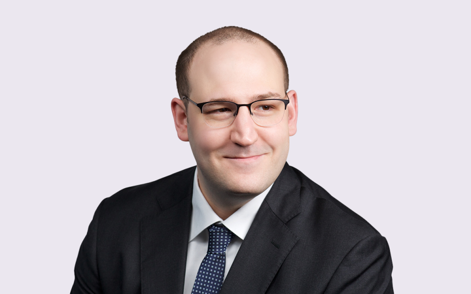 Leo Ernst headshot