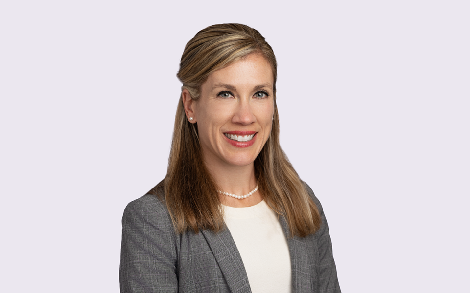Lindsey White headshot