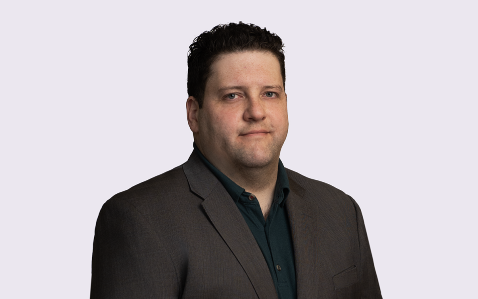 Justin Shiroff headshot