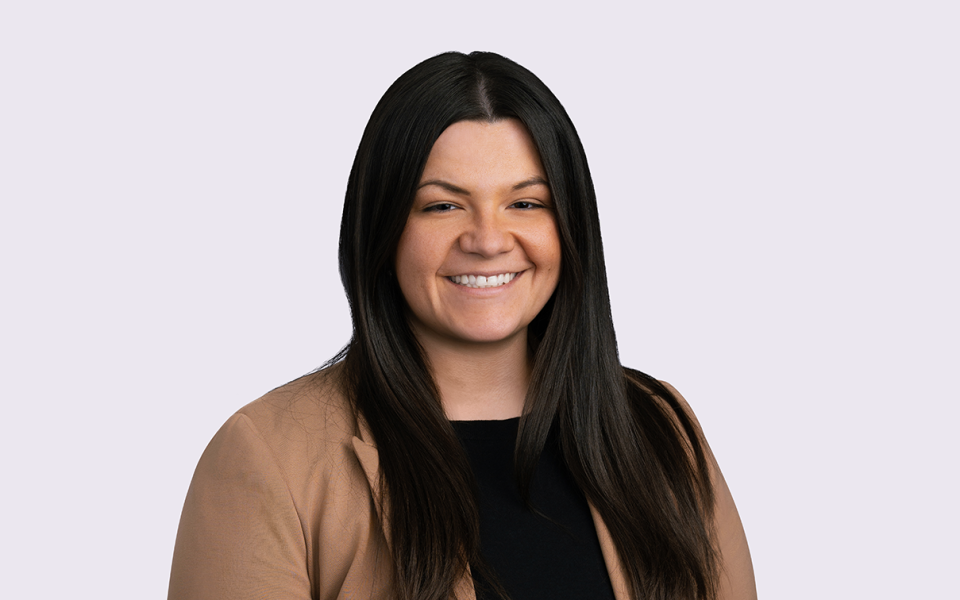 Julia Denmeade headshot
