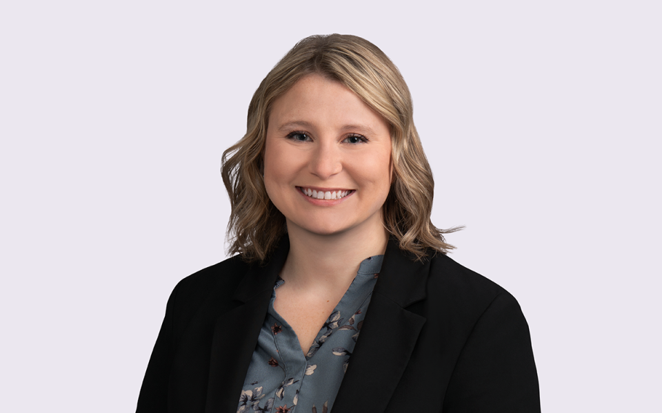 Lauren Irwin headshot