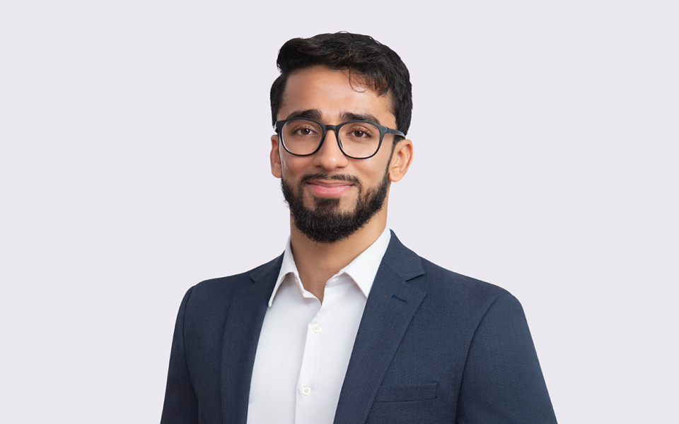 Mustafa Ghasletwala headshot