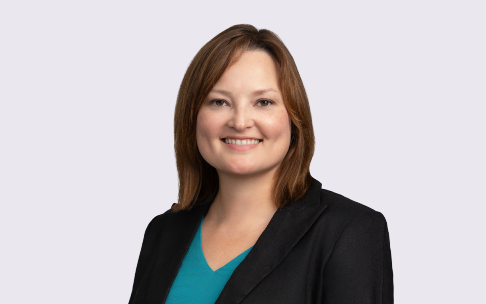 Leslie Nash headshot