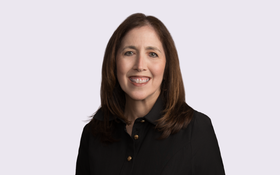Diane Windholz headshot