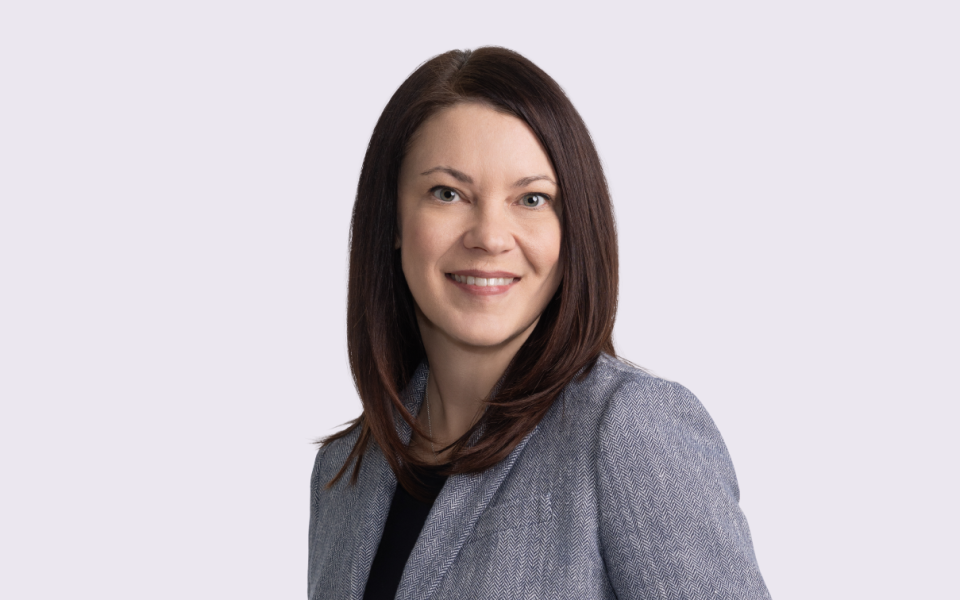 Sara McCallum headshot