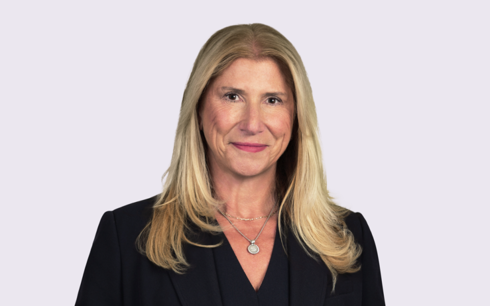 Stephanie Adler-Paindiris Headshot