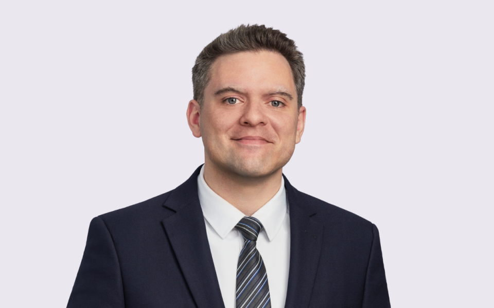 John DeRoss Jr. headshot