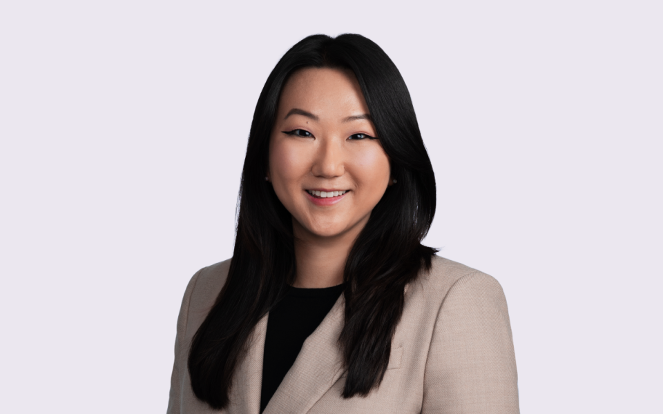 Julie Kim headshot
