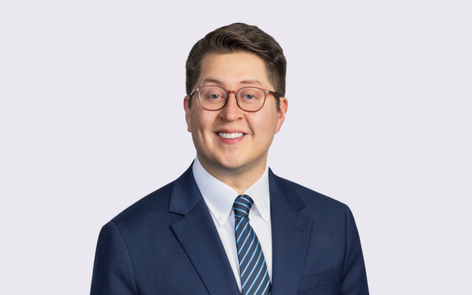 Mauricio Martinez headshot