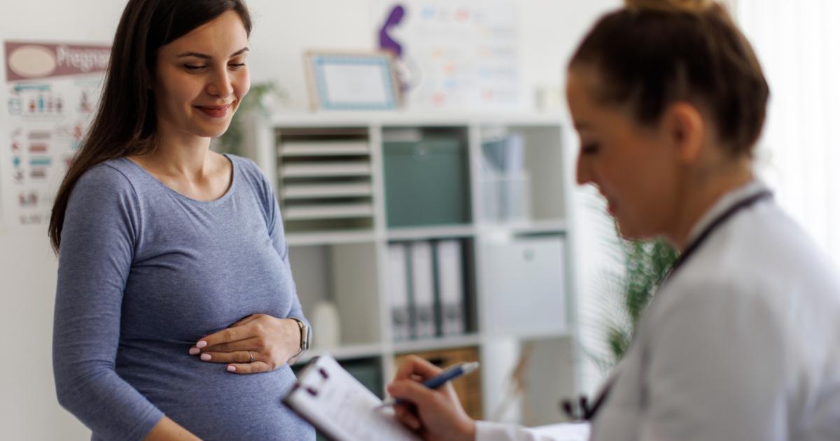 NYC’s Enhanced ESSTA Rules for Prenatal Leave Create Policy, Posting + Paystub Requirements for Employers