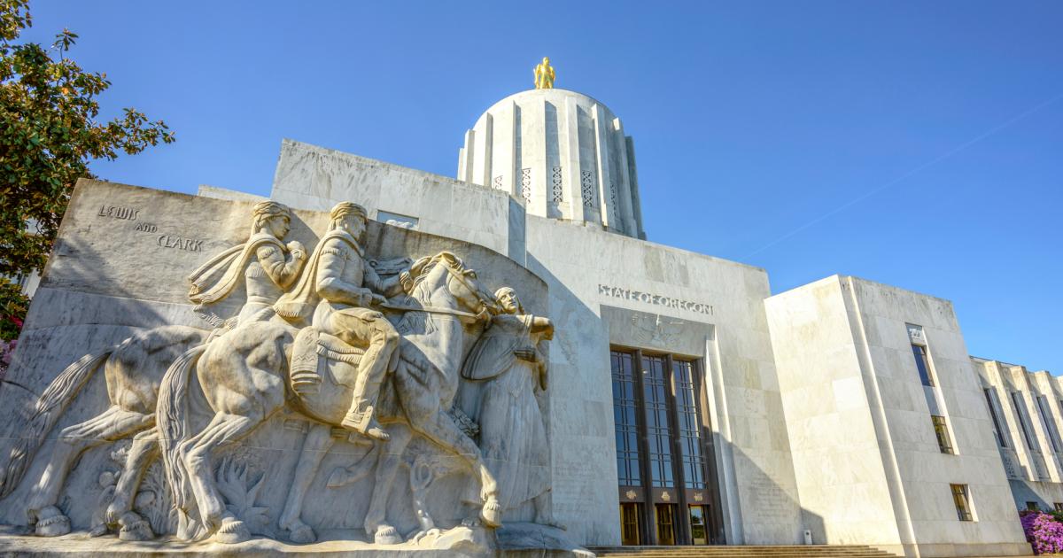 Oregon Employment Law: Key Legislative Changes for 2025